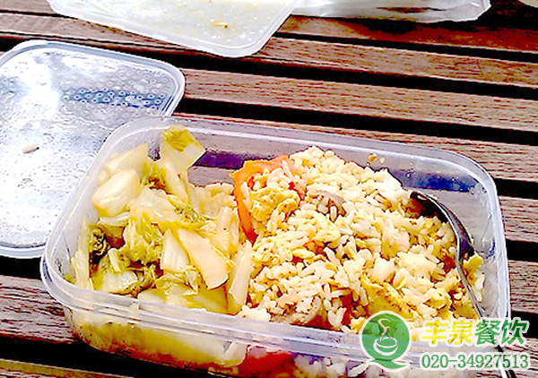 廣州珠江新城白領(lǐng)吐槽吃飯難,餐飲承包公司幫你忙